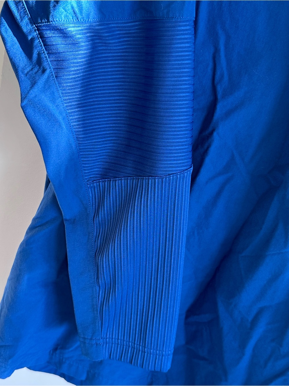 Nike Dri-FIT Royal Blue Long Sleeve Toronto Blue Jays Top with White bird - Picture 5 of 9